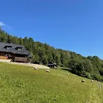 Drevenica Cakanka A Drevenica Nezabudka *