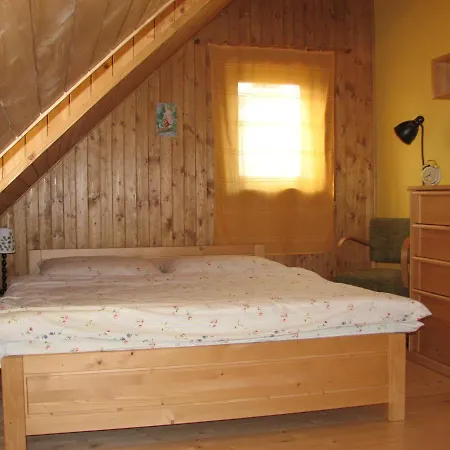 Drevenica Cakanka A Drevenica Nezabudka *