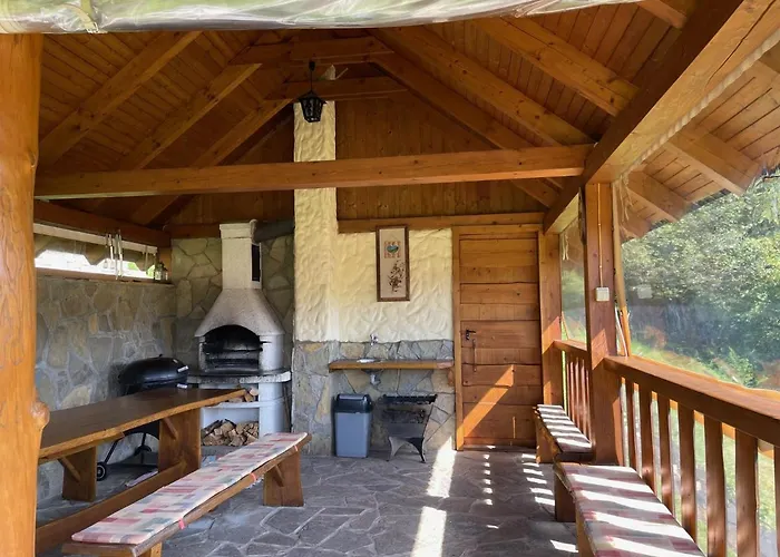 Drevenica Cakanka A Drevenica Nezabudka *