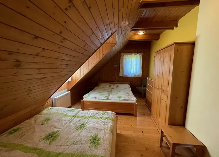 Drevenica Cakanka A Drevenica Nezabudka * Terchová